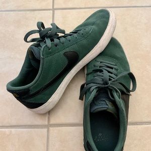 Nike Court Legacy Sneakers